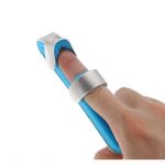 Korzyści noszenia ortezy na palec